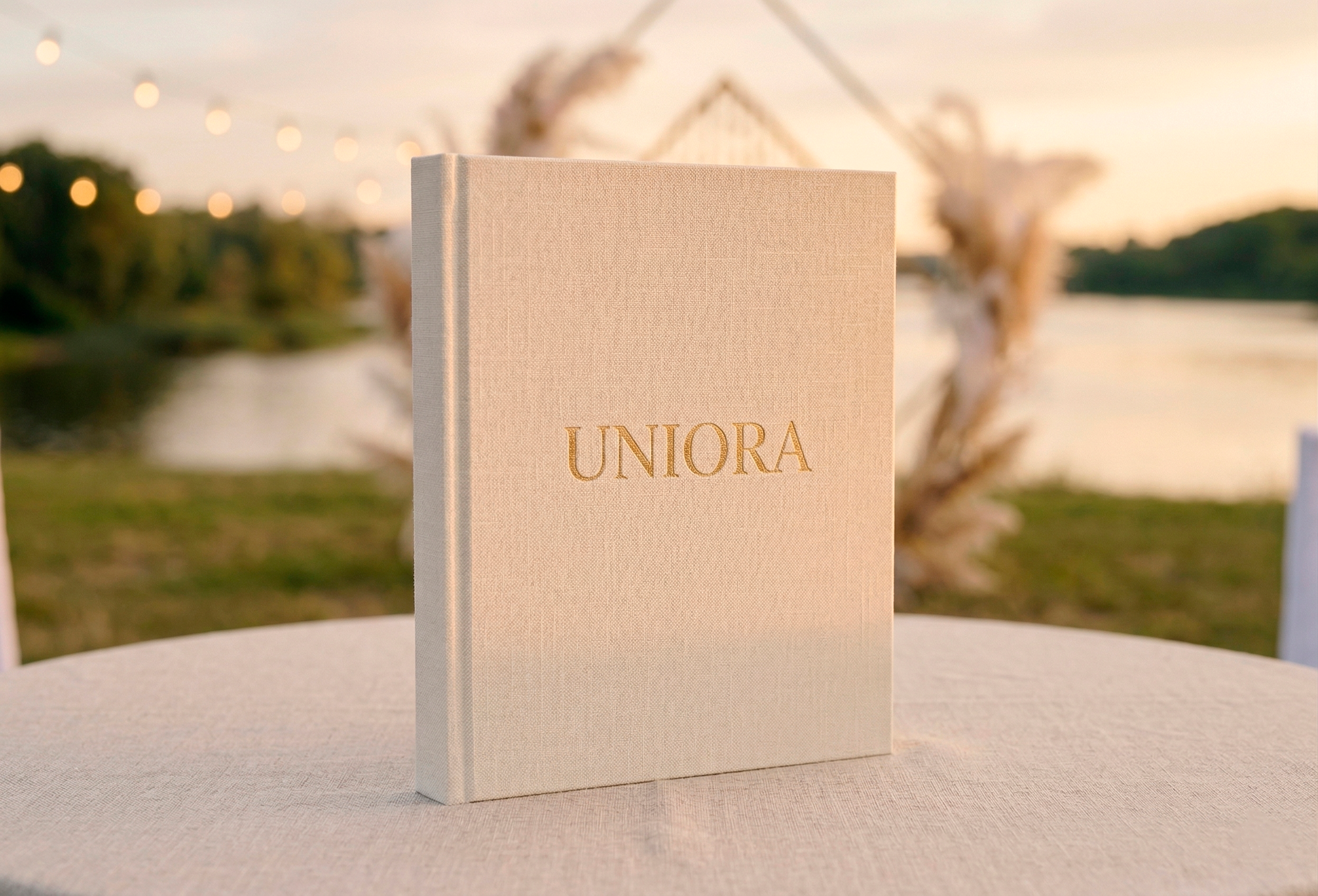 Ejemplo de libro Uniora